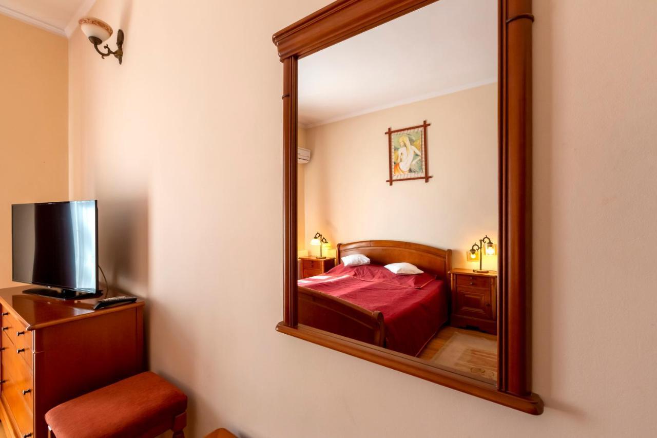 Hotel Denis Daneş Exteriér fotografie