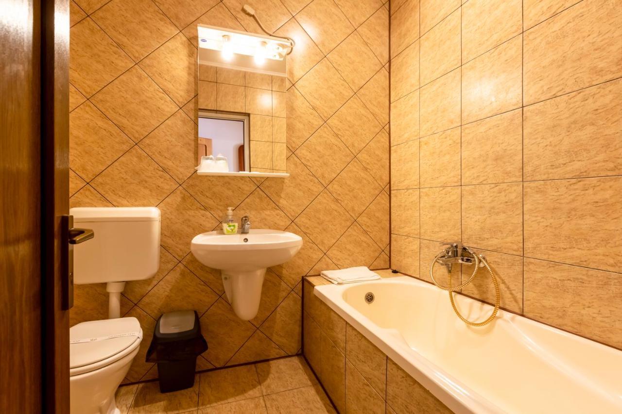 Hotel Denis Daneş Exteriér fotografie